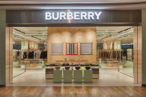 burberry covent garden|burberry store heathrow.